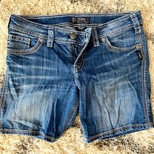 Silver Suki Flap Shorts W32